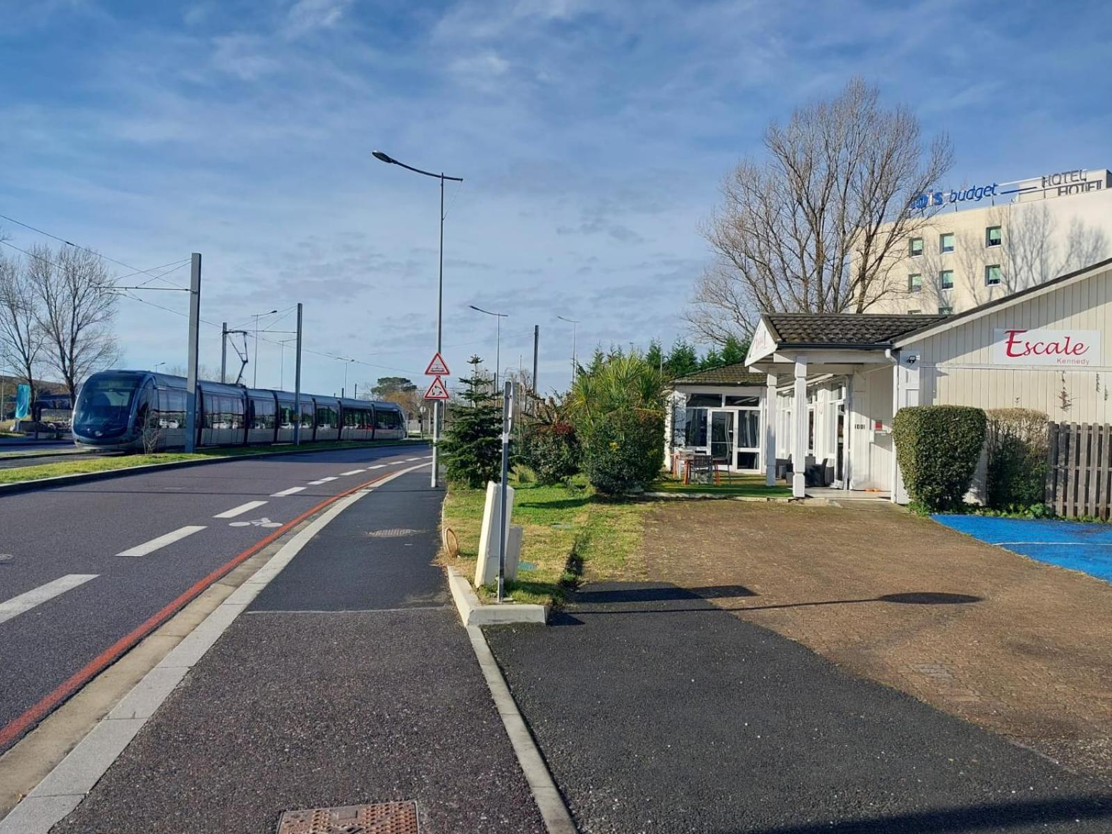 Escale Kennedy Mérignac Exterior foto